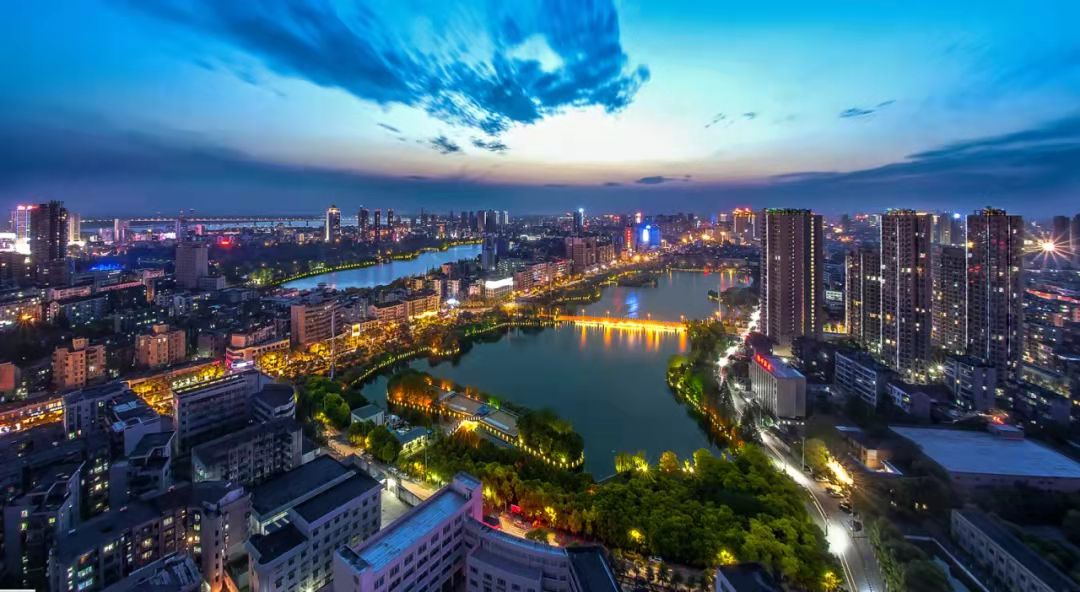 湖北暖阳,共享快乐时光