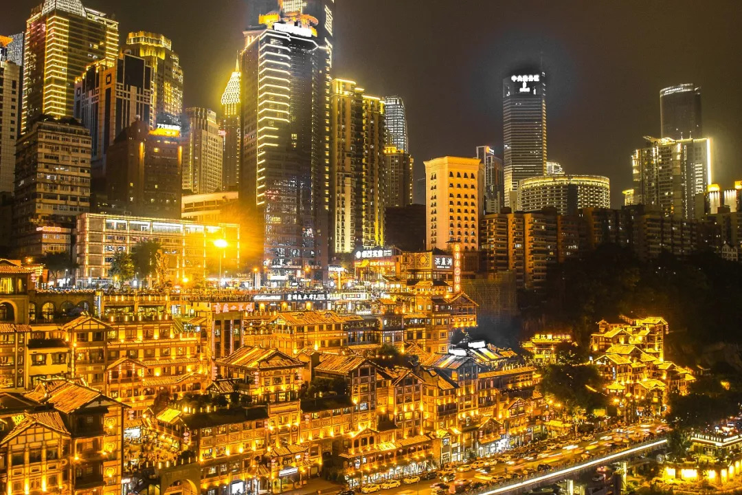 山城重庆，历史沉淀与时代交响的交融之地